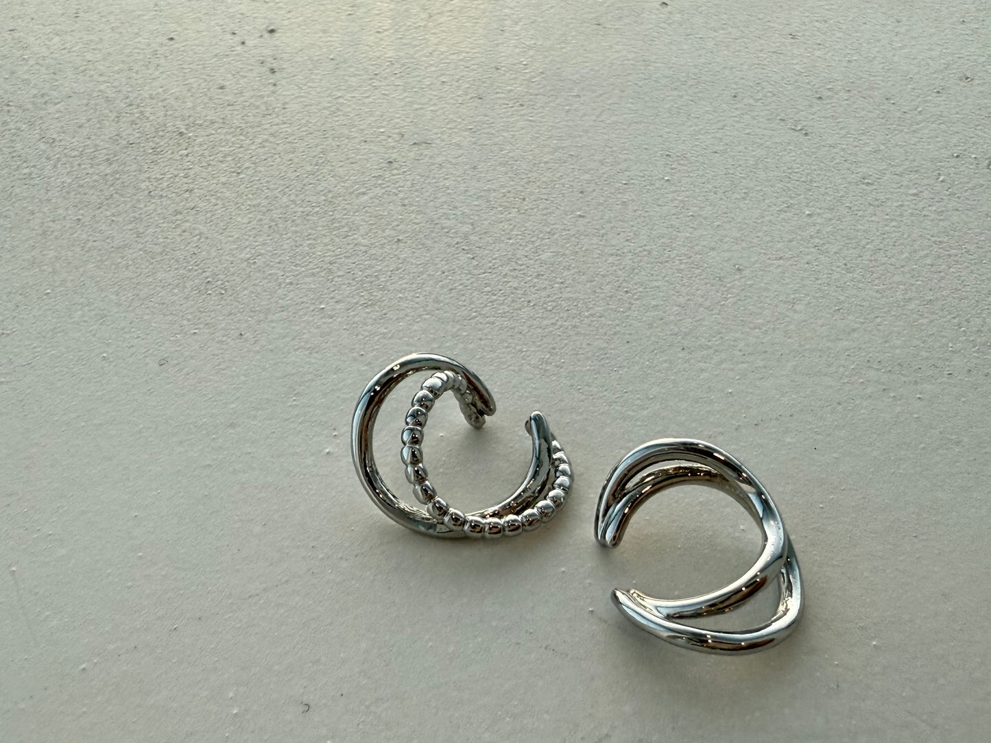雙層波浪耳骨扣 Double Layered Wavy Ear Cuff