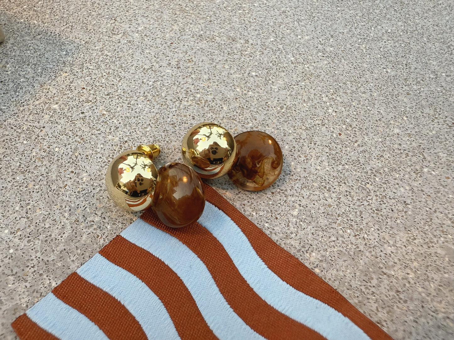 鍍金咖啡M&M耳釘 Golden Coffee Beans Earring