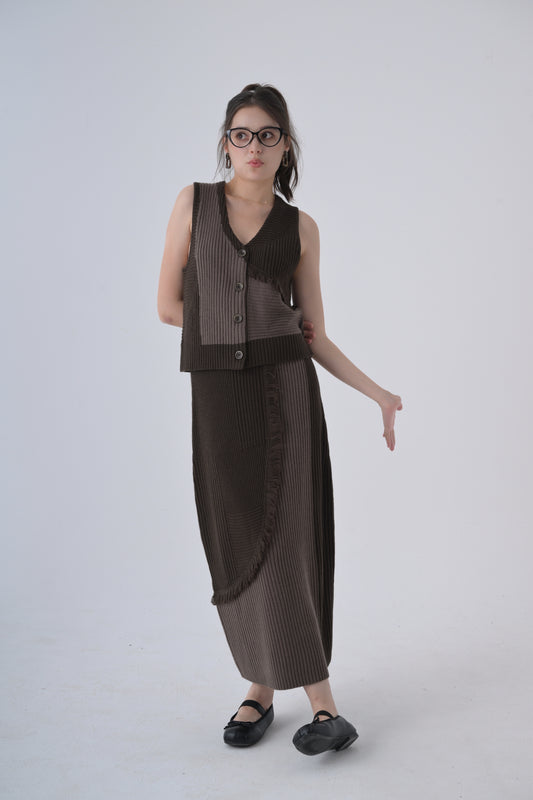 〔棕〕羊毛拼色針織套裝—背心+冷裙  〔Brown〕Wool-blend Contrast Rib-knit Co-ord, Vest+Midi Skirt