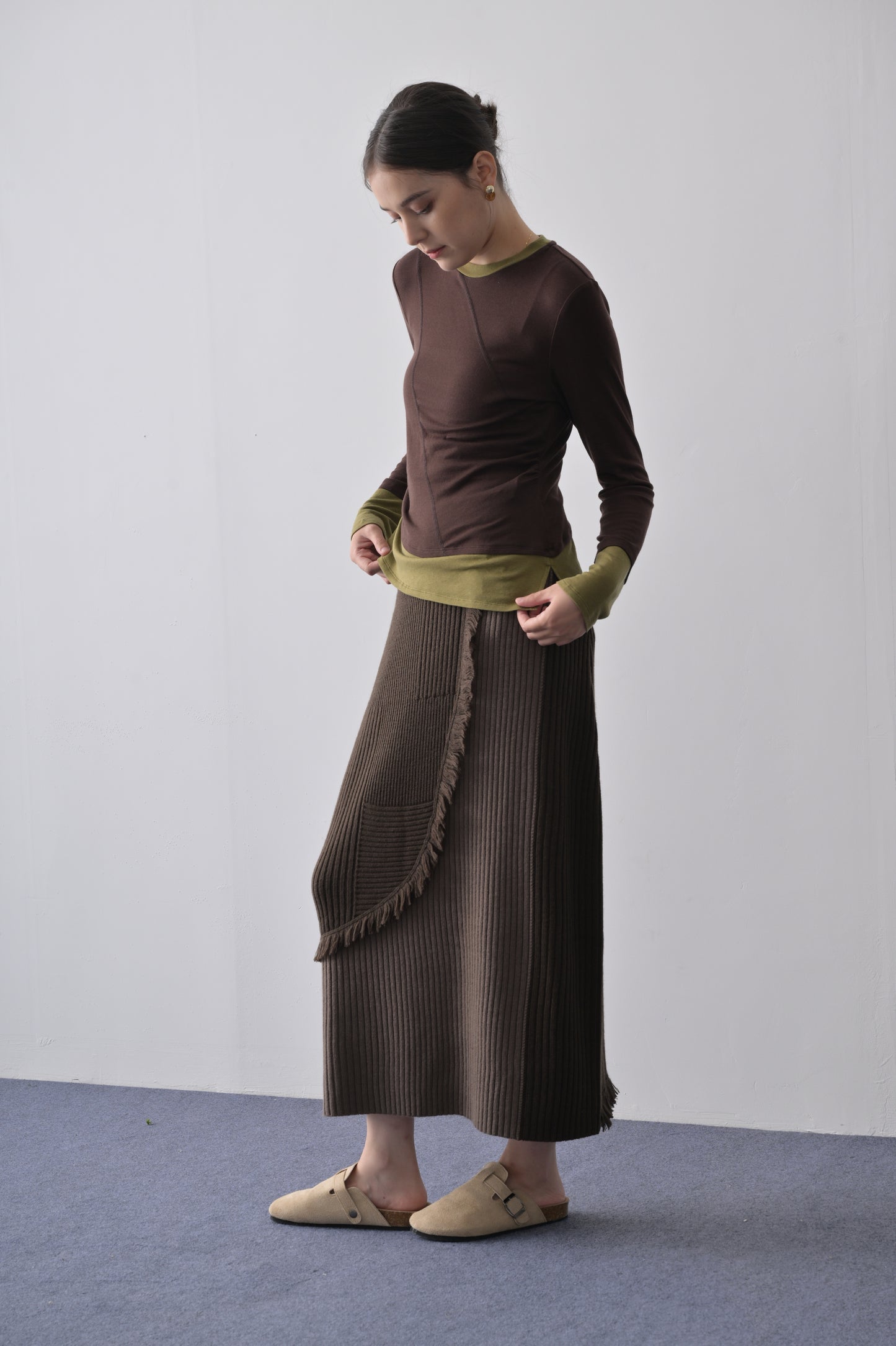 〔棕〕羊毛拼色針織套裝—背心+冷裙 〔Brown〕Wool-blend Contrast Rib-knit Co-ord, Vest+Midi Skirt