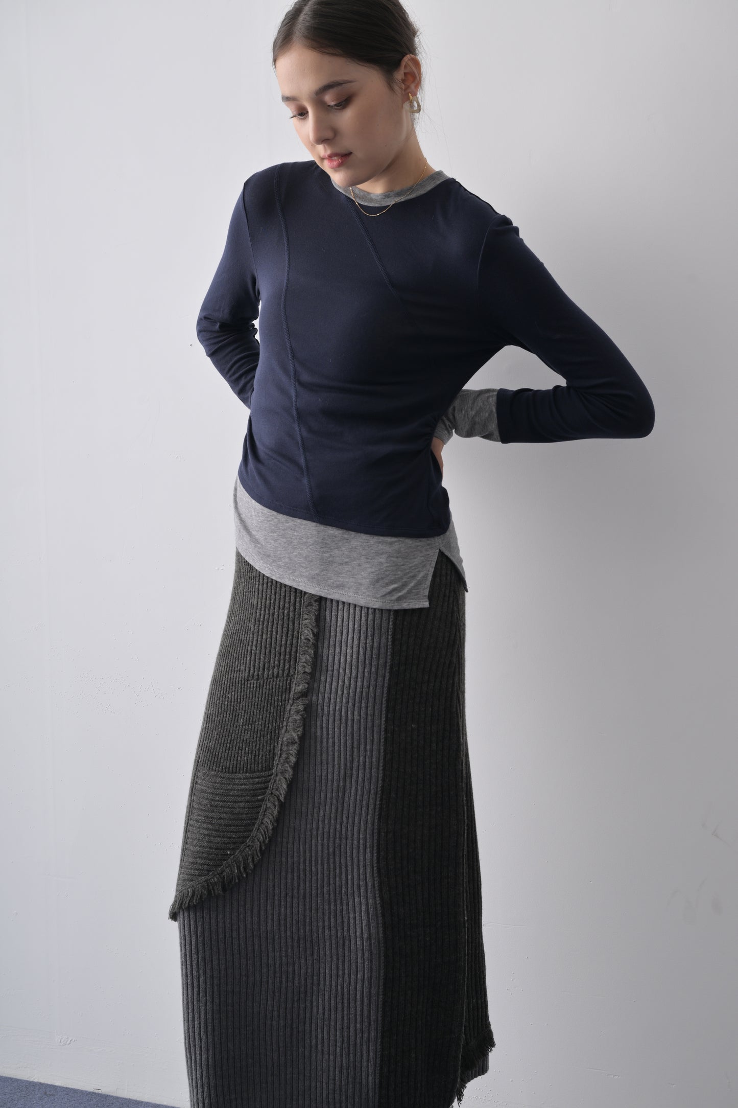 〔灰色〕羊毛拼色針織套裝—背心+冷裙 〔Grey〕Wool-blend Contrast Rib-knit Co-ord, Vest+Midi Skirt