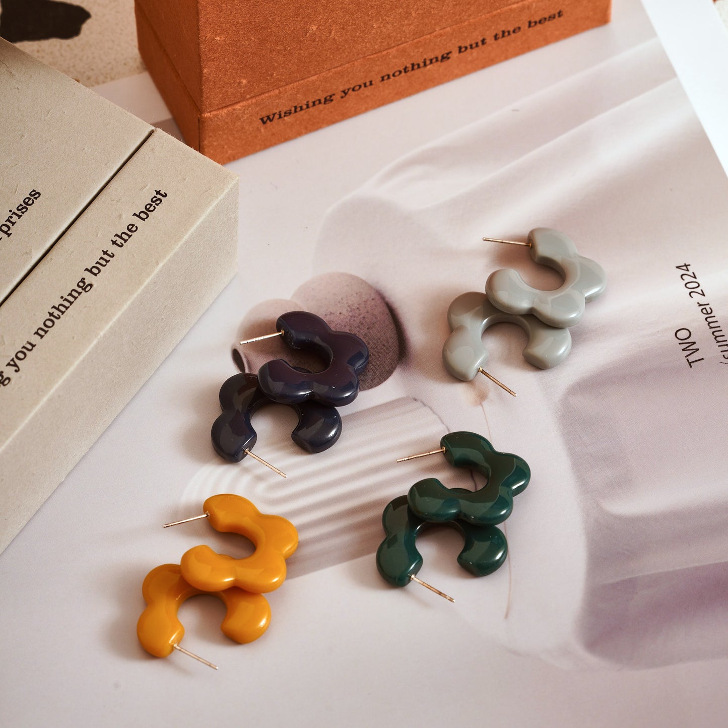 麻薯冬甩花花耳釘 Mochi Donut Flower Earrings