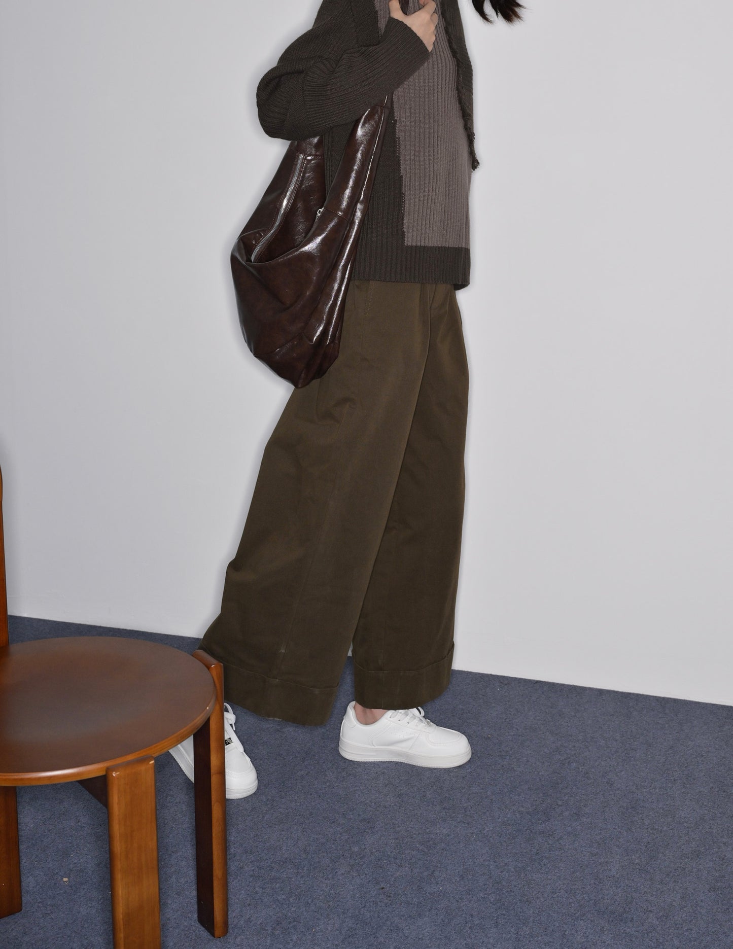 百搭純棉闊腿摺腳褲 Relaxed Wide-Leg Twill Trousers