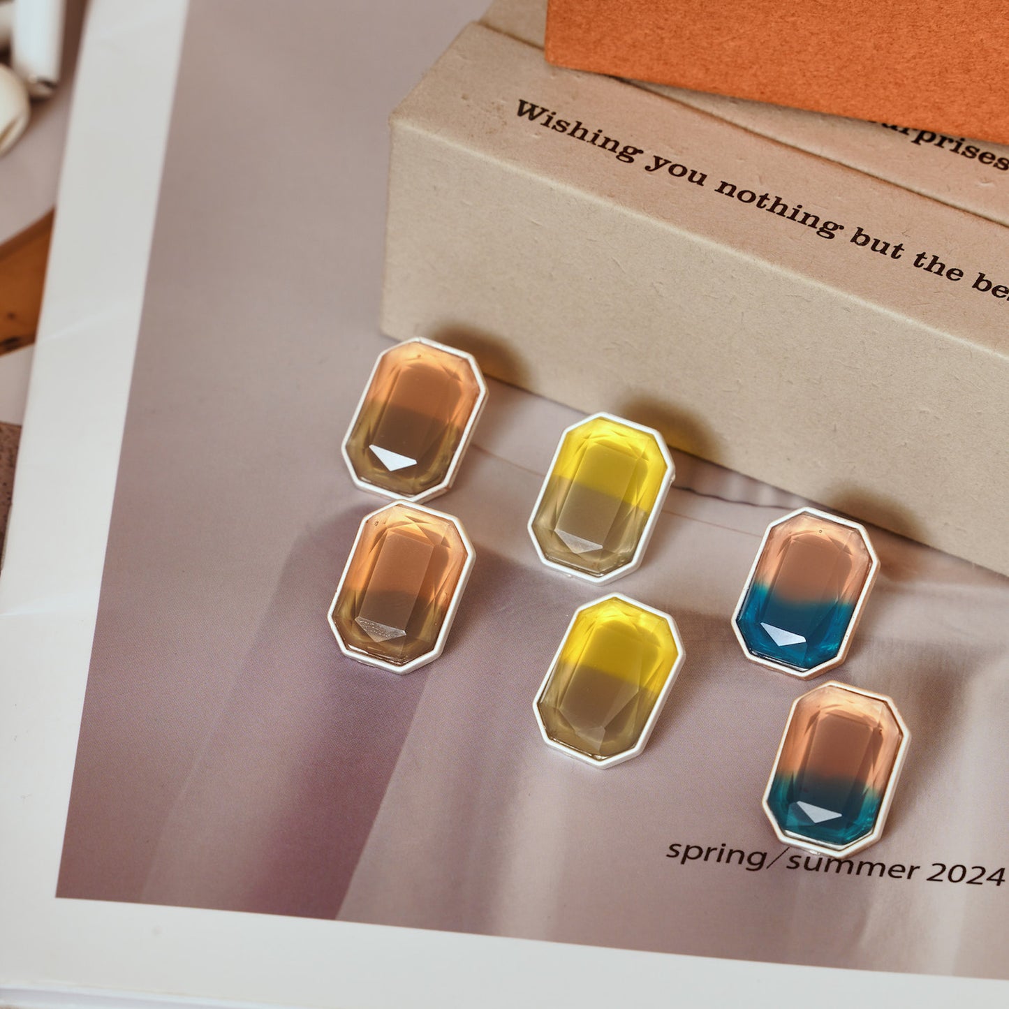 水晶藥水耳釘 Syrup in Crystal Pills, Earrings