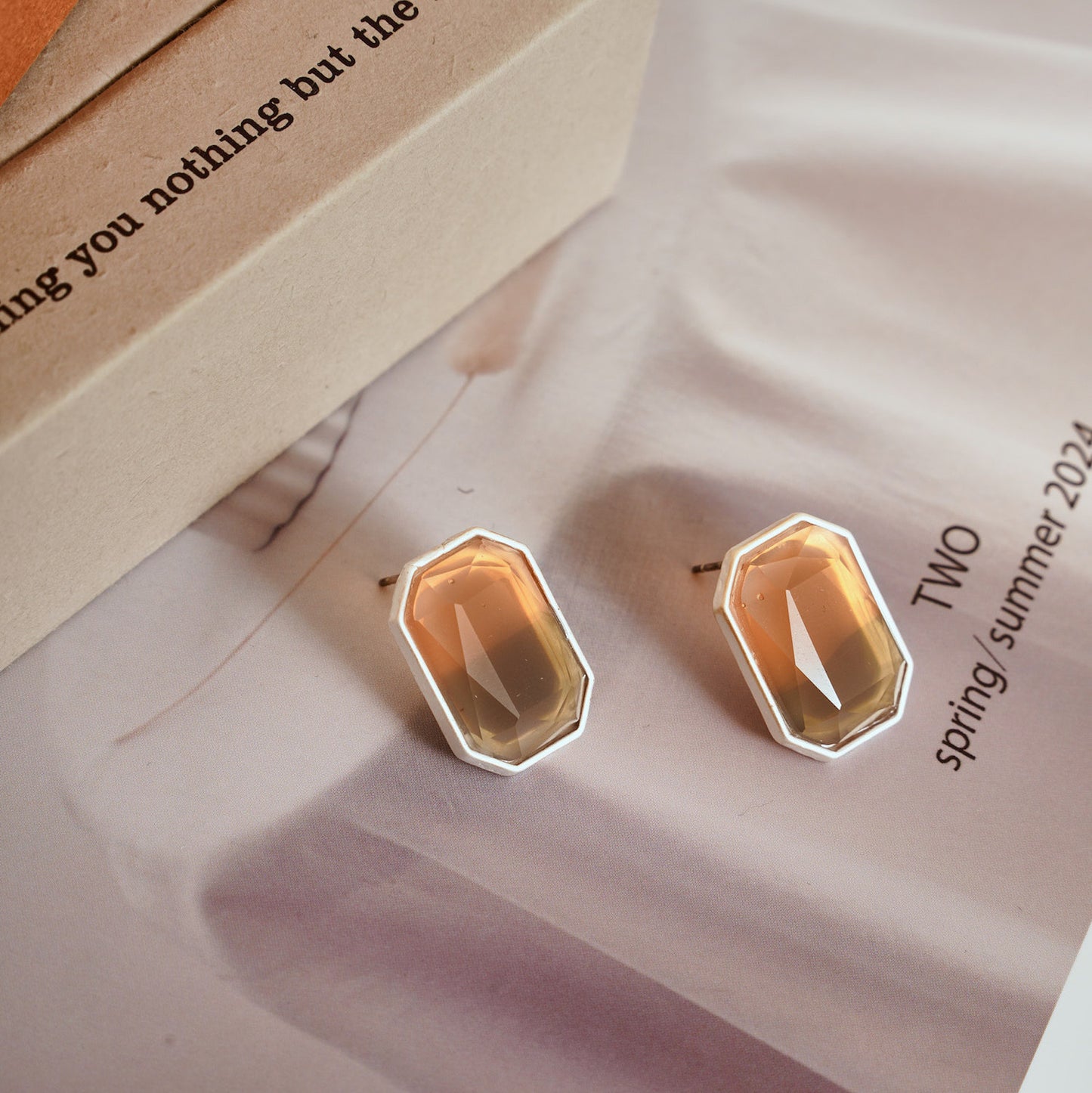 水晶藥水耳釘 Syrup in Crystal Pills, Earrings