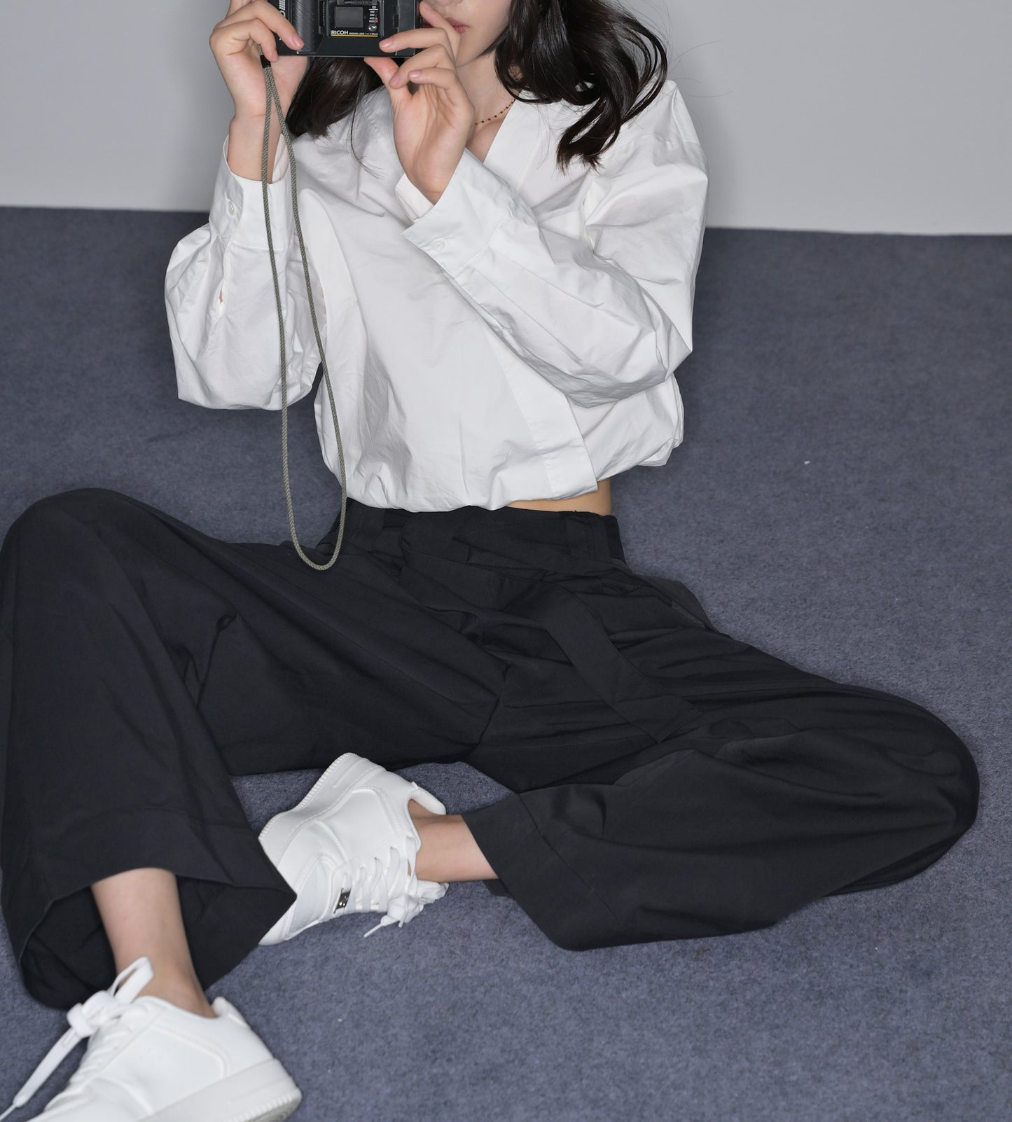 若隱鎖骨短款交疊恤衫 Wrap-It-Up Elastic Waist Shirt