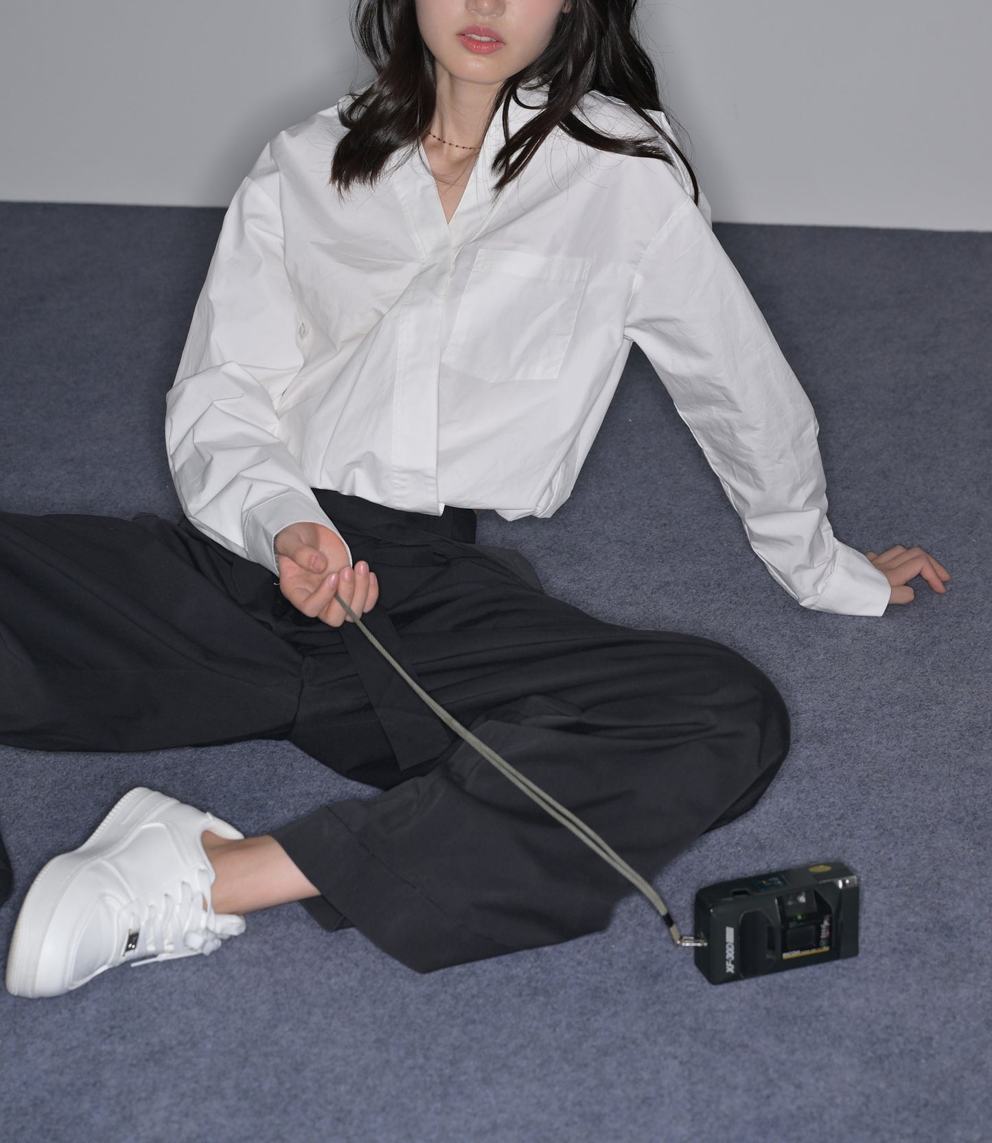 若隱鎖骨短款交疊恤衫 Wrap-It-Up Elastic Waist Shirt
