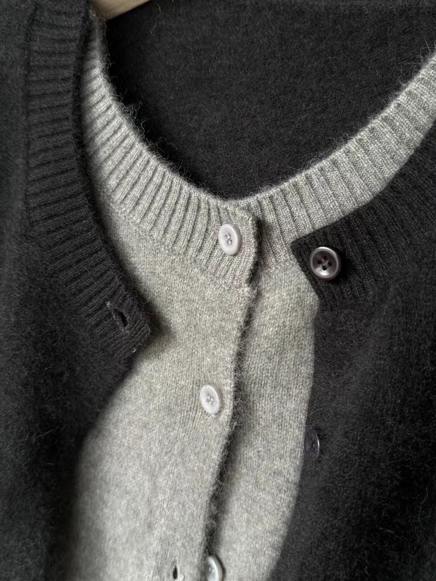 浣熊絨羊毛假兩件開胸冷衫  Versatile 3-way Raccoon Wool Blend Cardigan