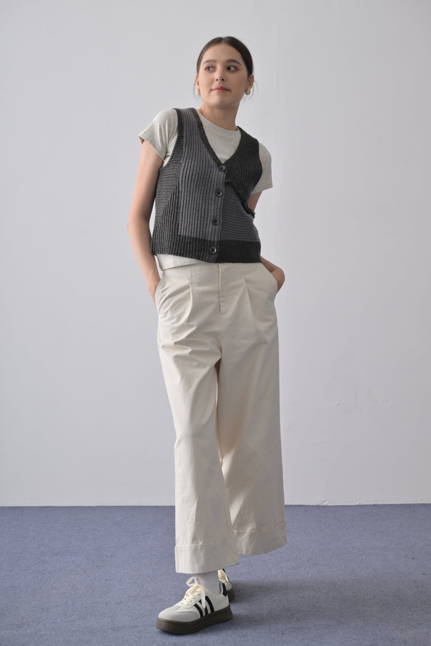 百搭純棉闊腿摺腳褲  Relaxed Wide-Leg Twill Trousers