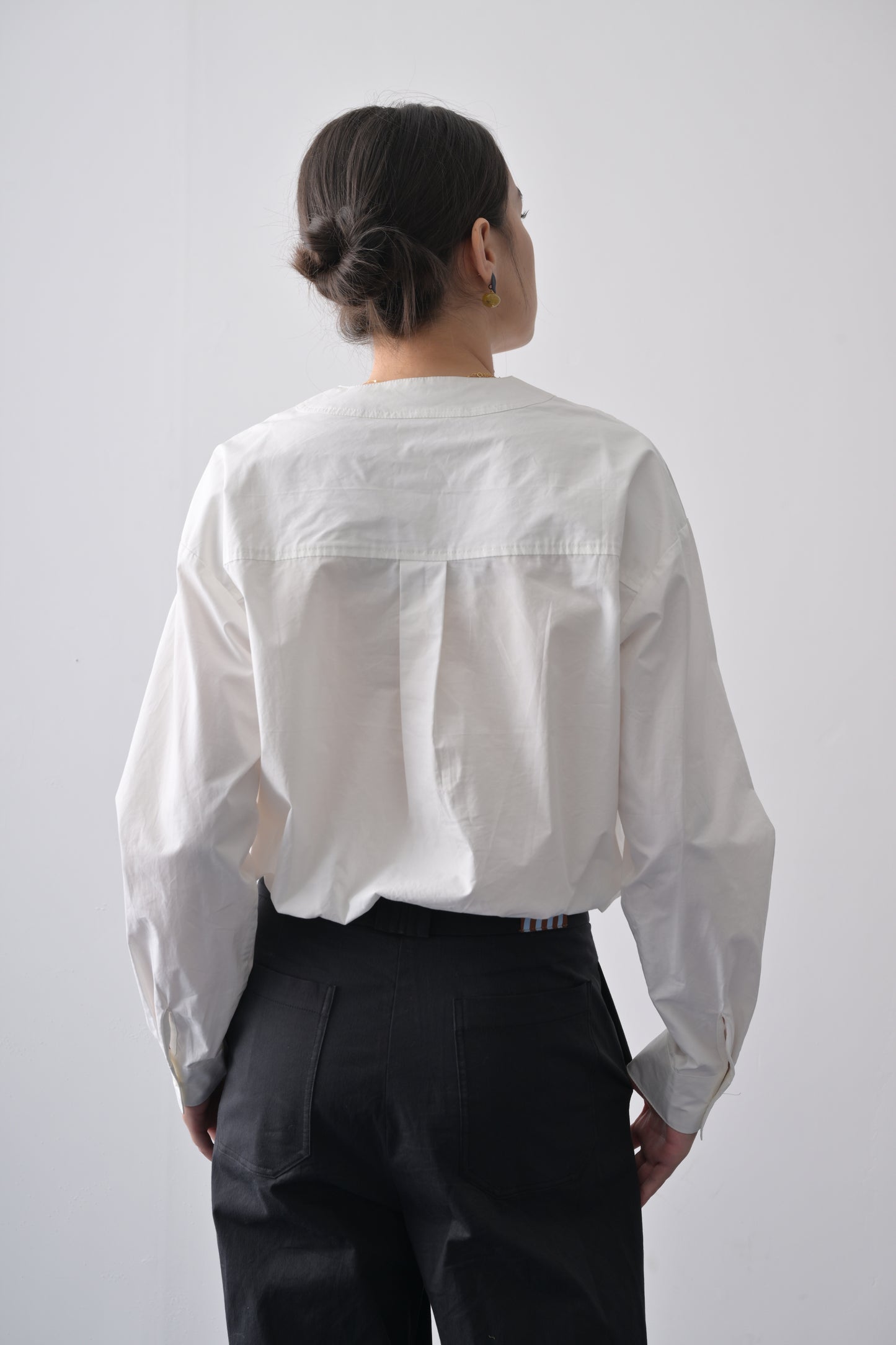 若隱鎖骨短款交疊恤衫  Wrap-It-Up Elastic Waist Shirt